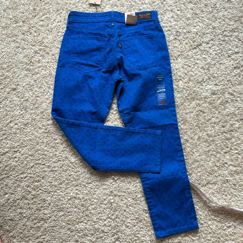 Nwt Levi’s women mid rise jeans size 4P blue skinny